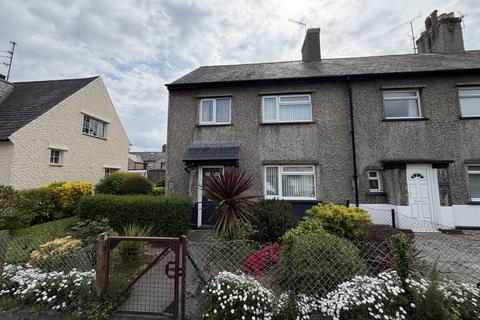 3 bed property, in Seiriol Road, £185,000
