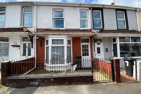 3 bed property, in Thomas Terrace, £129,950