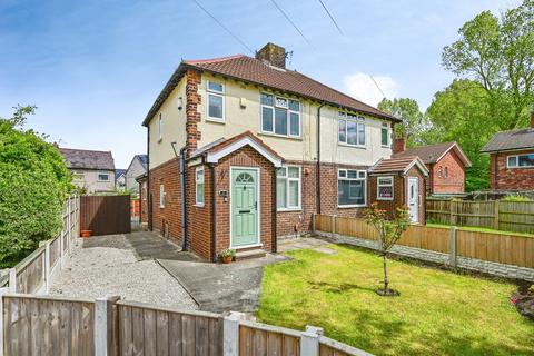 3 bed property, in Grasmere Gardens, £240,000
