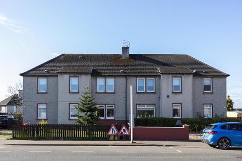 3 bed property, in Main Street, £95,000
