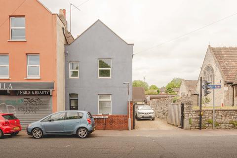 3 bed property, in Bedminster Down Road, £475,000