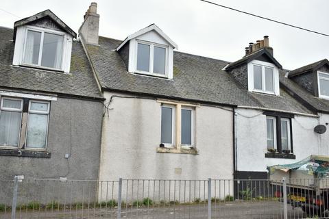 3 bed property, in Woolfords, £125,000