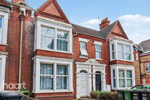 7 bed property, in Park Road, £350,000