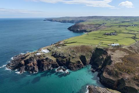 3 bed property, in Nr Pendeen Lighthouse, £410,000