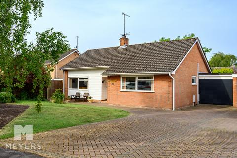 3 bed property, in Croft Road, £450,000