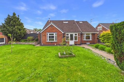 4 bed property, in Heathfield Drive, £435,000