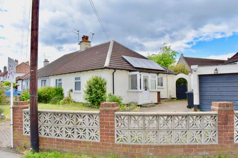 3 bed property, in Kingscroft Road, £500,000