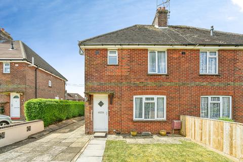 3 bed property, in Cherry Orchard, £300,000
