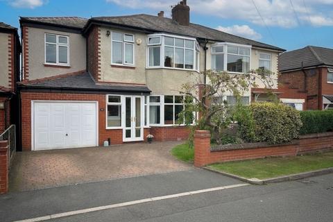 5 bed property, in Lambton Road, £500,000