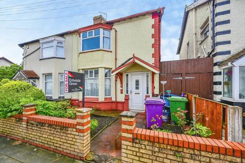 3 bed property, in Warnerville Road, £200,000