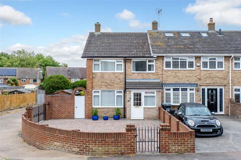 3 bed property, in Whinfell Way, £315,000