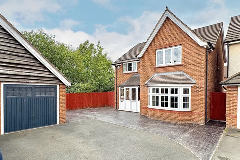 4 bed property, in Himley Close, £415,000