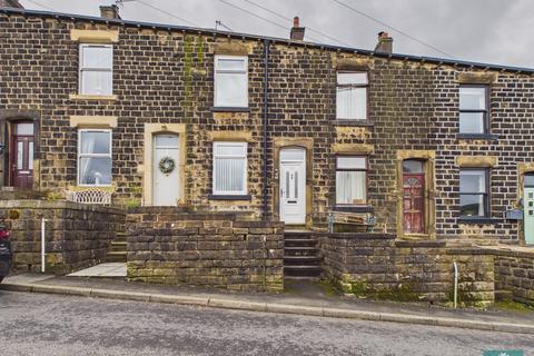 2 bed property, in Delph Lane, £275,000