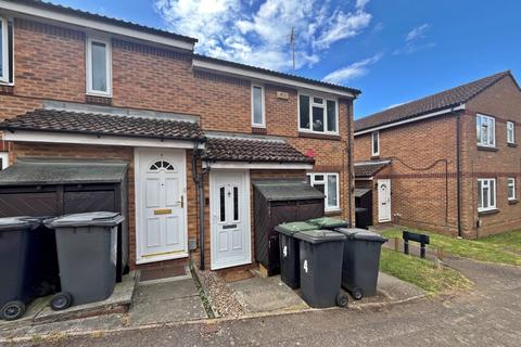 1 bed property, in Lovet Road, £150,000