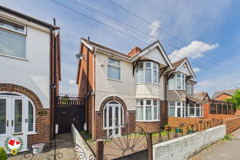 3 bed property, in Calton Road, £230,000