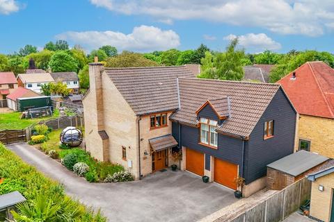 4 bed property, in Mill Lane, £735,000