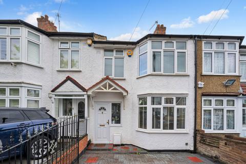 4 bed property, in Toorack Road, £600,000