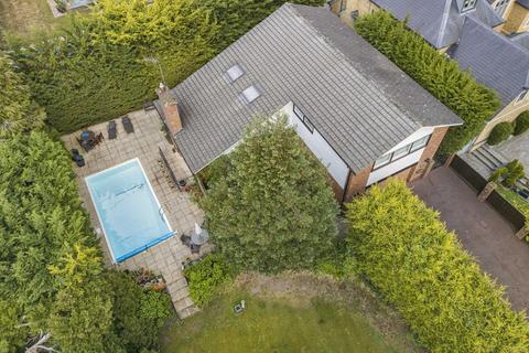 5 bed property, in Chislehurst Road, £1,500,000