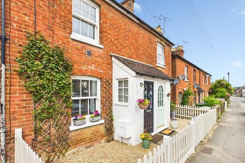 2 bed property, in Rusper Road, £375,000