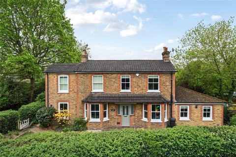 4 bed property, in Woking, £1,225,000