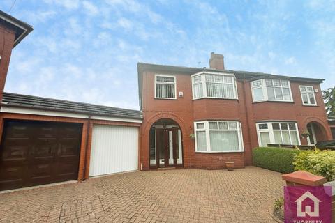 3 bed property, in Maldon Drive, £450,000