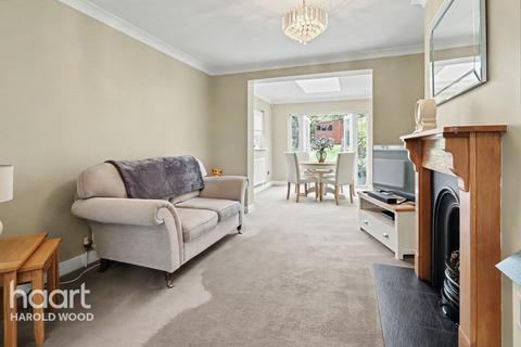 3 bed property, in Church Road, £550,000