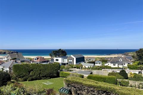 9 bed property, in Harlyn Bay, £1,650,000