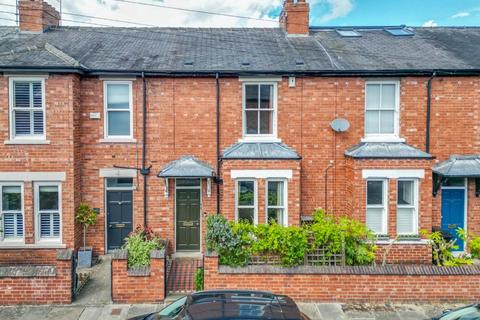 3 bed property, in Sycamore Terrace, £450,000