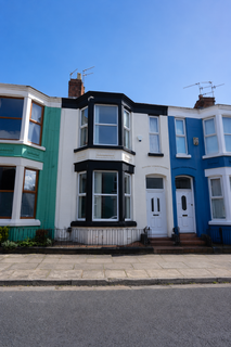 4 bed property, in Liverpool L17, £270,000