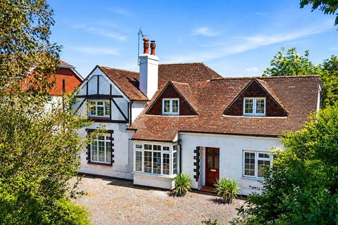 4 bed property, in Mill Lane, £830,000