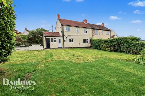 3 bed property, in Penybont, £345,000
