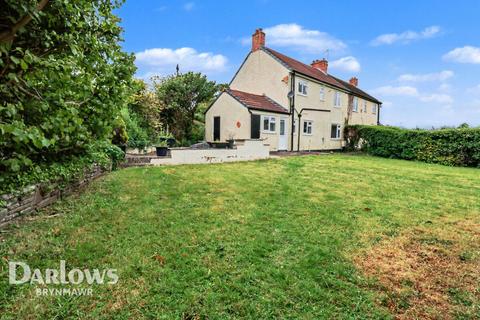 3 bed property, in Penybont, £345,000