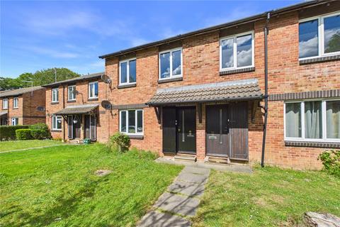 1 bed property, in Ruskin Close, £175,000
