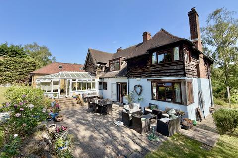 6 bed property, in London Road, £1,100,000