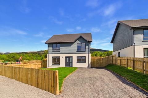 3 bed property, in 2 Sutherland’S Rise, £345,000