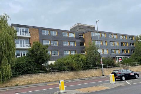 1 bed property, in Flat 31 Kirkstall Gate, £67,500