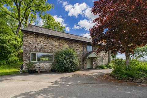 4 bed property, in Ashwater, £250,000