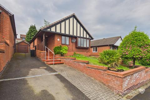 3 bed property, in Curlew Close, £245,000