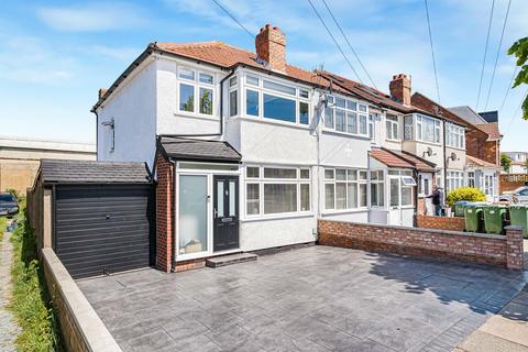 3 bed property, in Sycamore Avenue, £525,000
