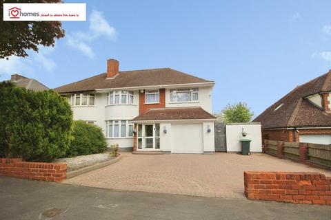 4 bed property, in George Road, £425,000