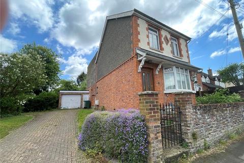 3 bed property, in 40 Main Road, £400,000