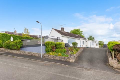 3 bed property, in Cae Mair, £575,000
