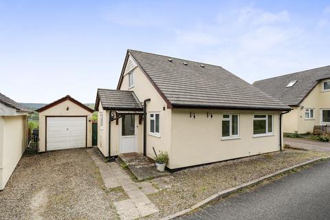 3 bed property, in Llanwrin, £220,000