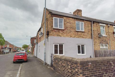 2 bed property, in Pont Street, £55,000