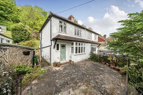 3 bed property, in Stafford Road, £400,000