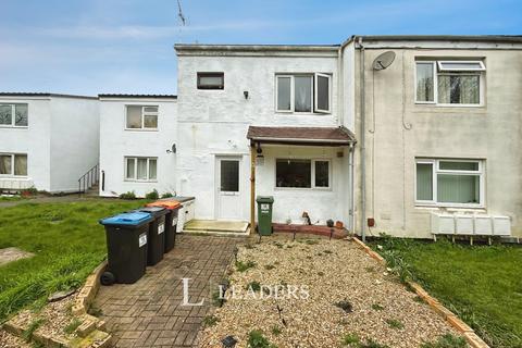 3 bed property, in Jennings, £250,000