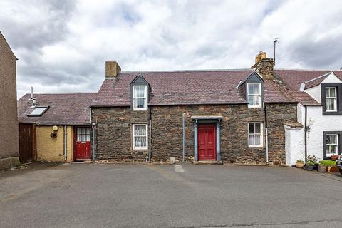 3 bed property, in 1, £230,000