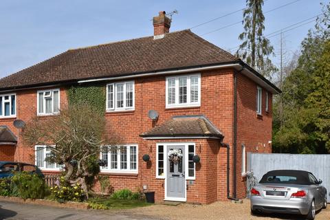 3 bed property, in Winton Road, £600,000