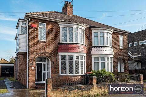 3 bed property, in Coniston Grove, £150,000