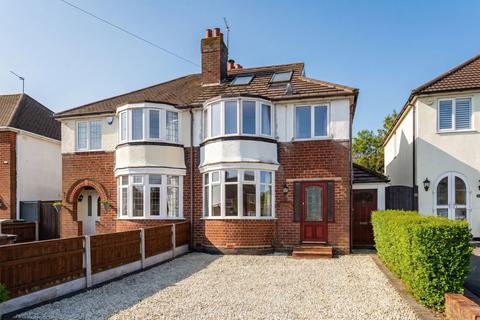 4 bed property, in Shalford Road, £325,000